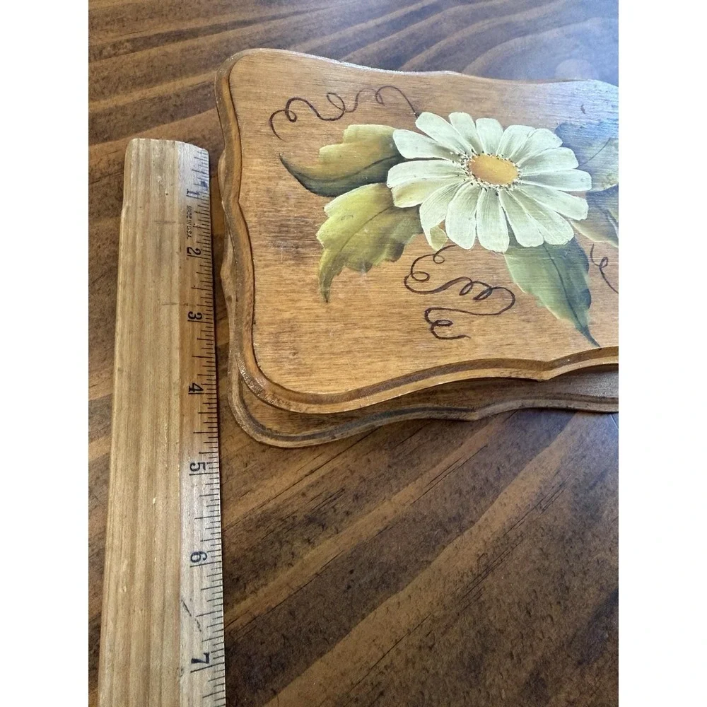 Vintage Wood Box Hand Painted White Daisies & Leaves With Lift Off Lid